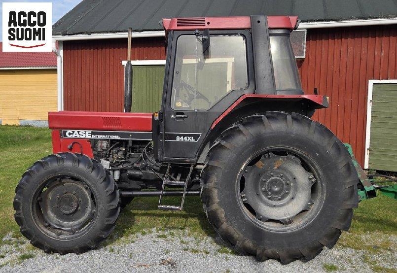 Case IH 844 XL