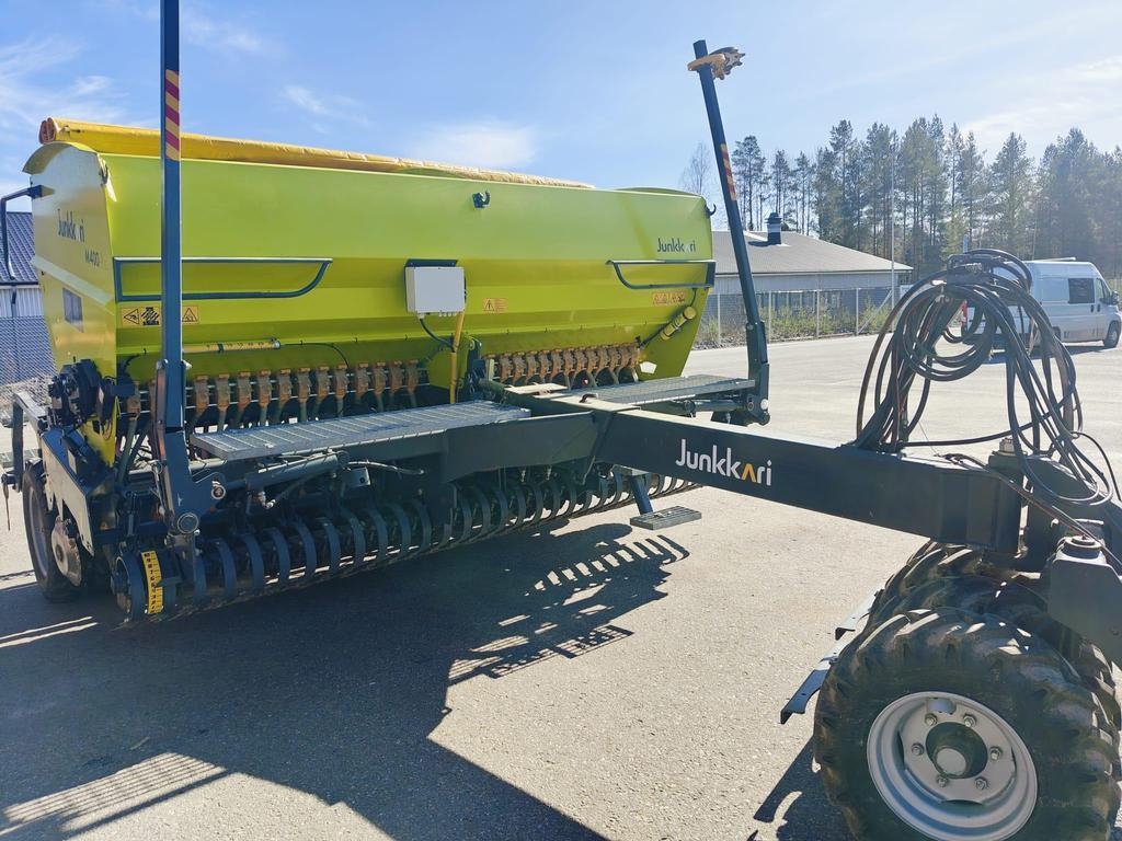 Junkkari M400PLUS ISOBUS