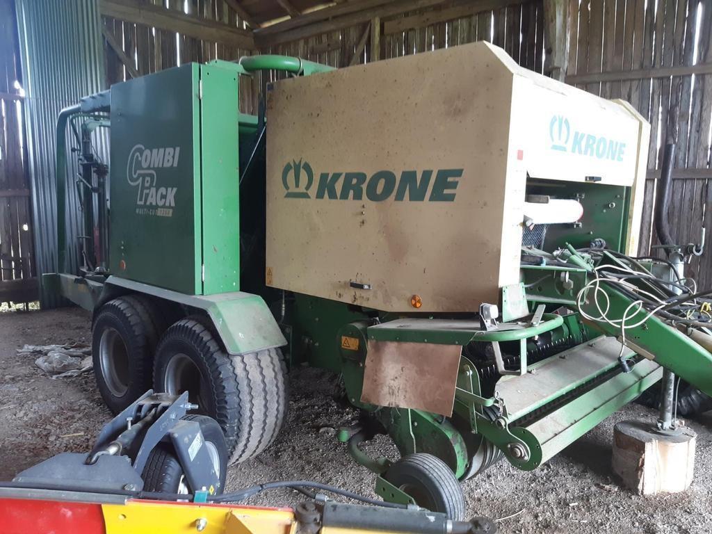 Presse à balles rondes Krone COMBI PACK 1250 MULTICUT — occasion 2005