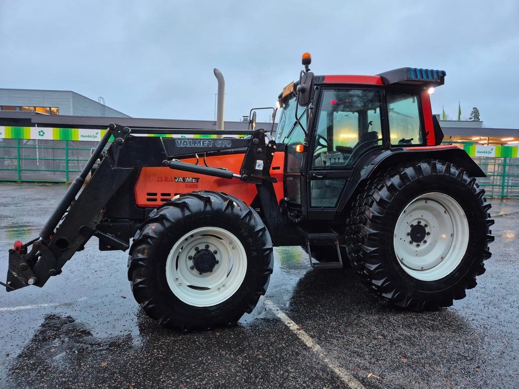 Valtra 8400