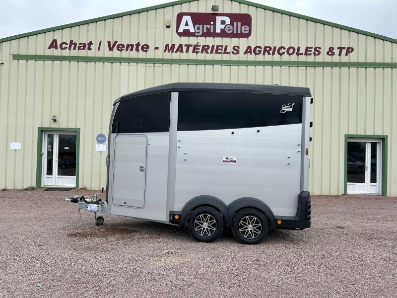 Ifor Williams HBX 511