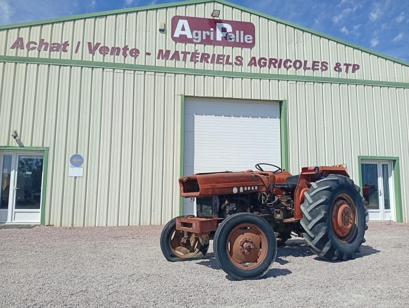 Massey Ferguson 158