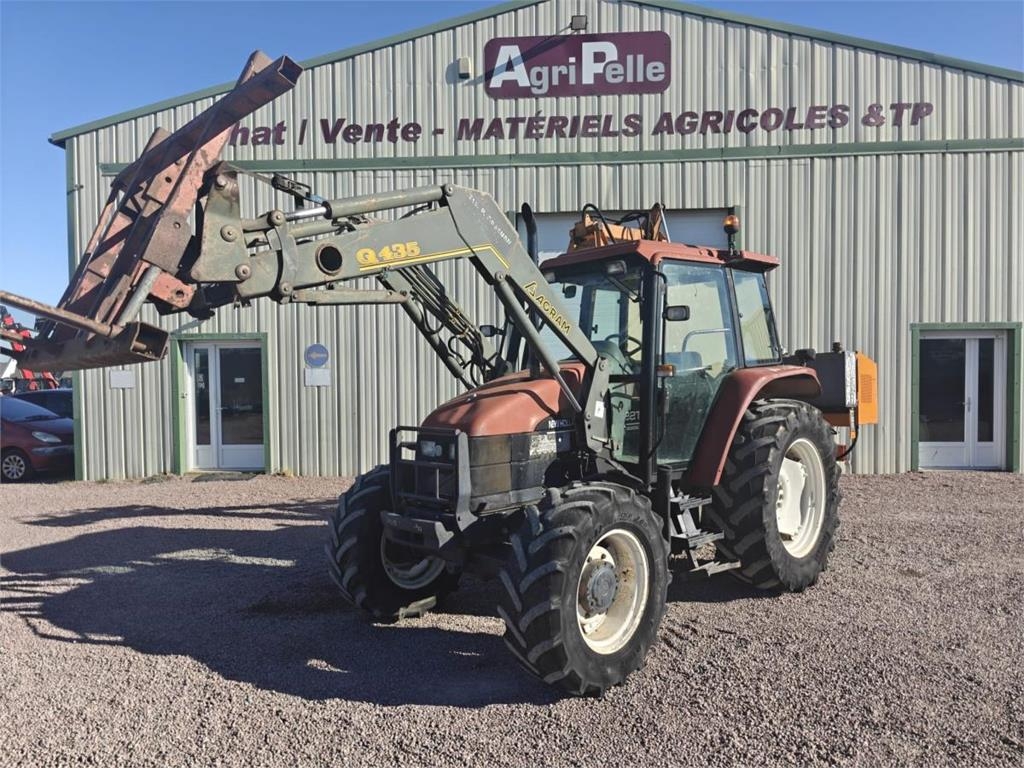 New Holland TS90