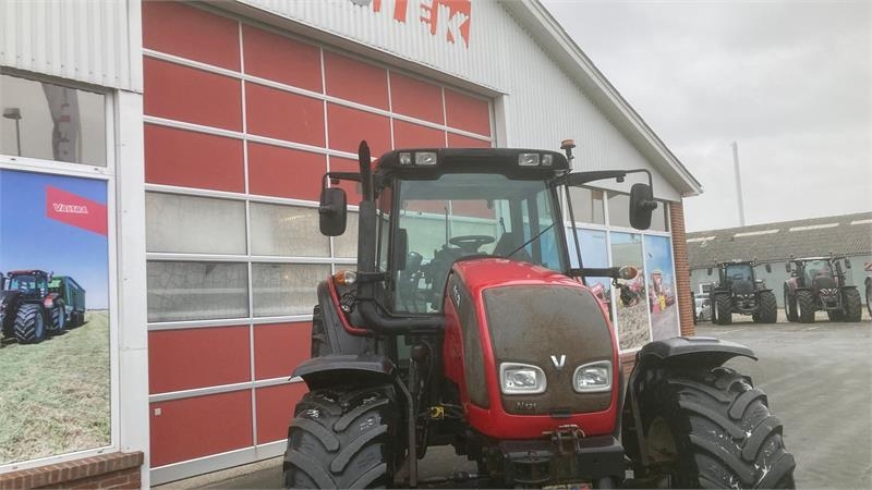 Tracteur agricole Valtra N121 — occasion 2006, 7 850 h