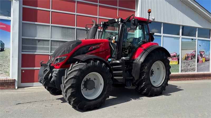 Valtra T214 Versu