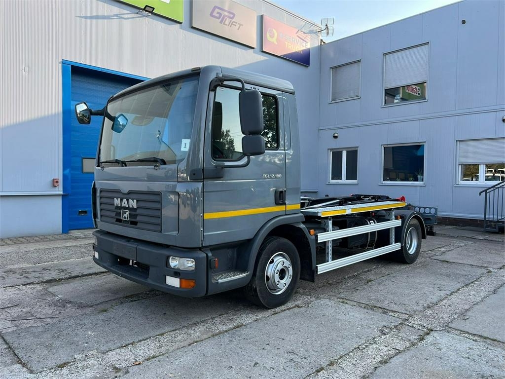 MAN TGL 12.180, hakowiec Janco/GP Lift