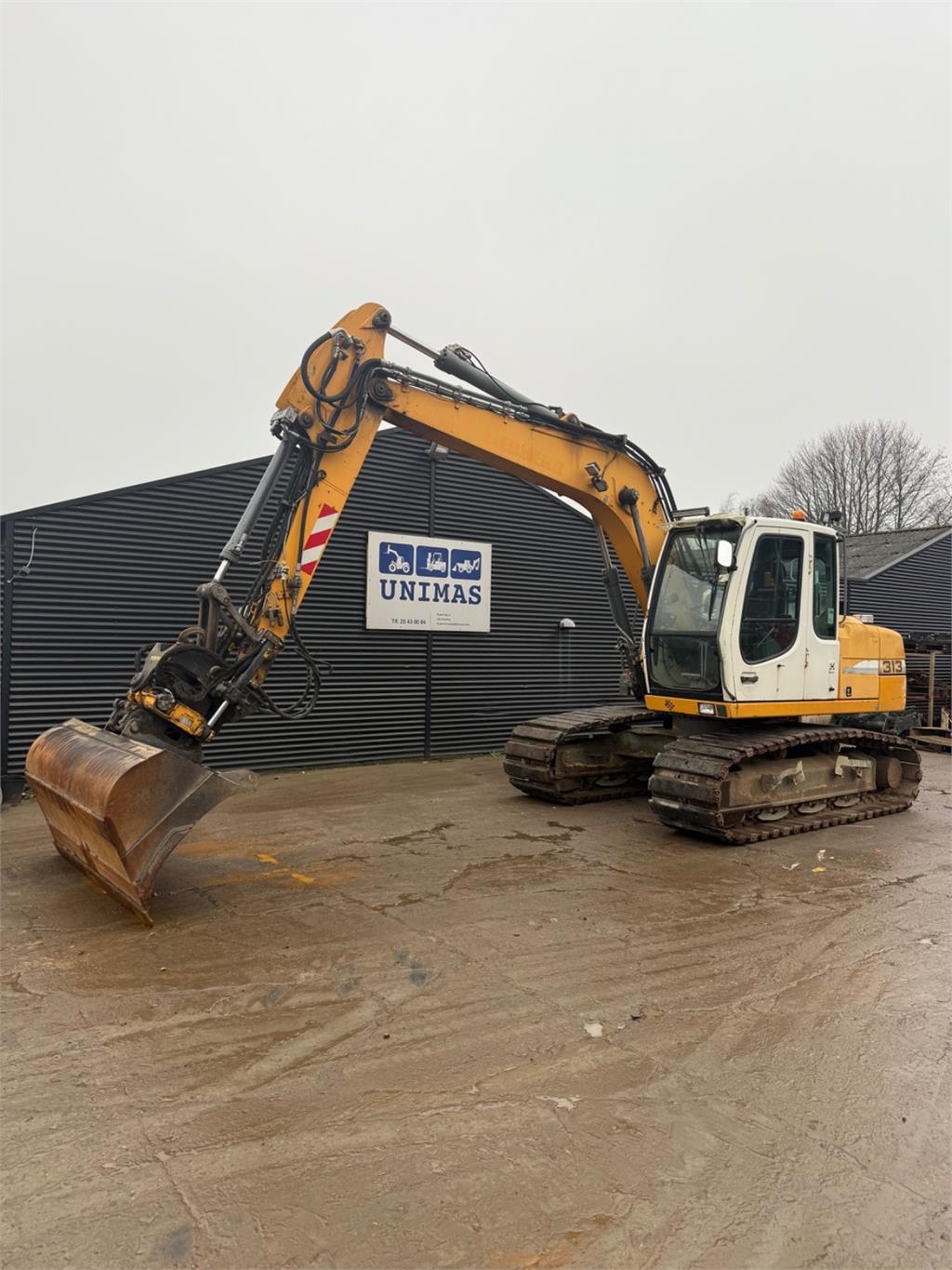 Liebherr 313