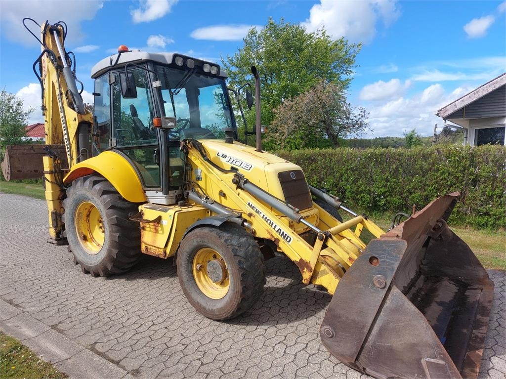 New Holland LB110B