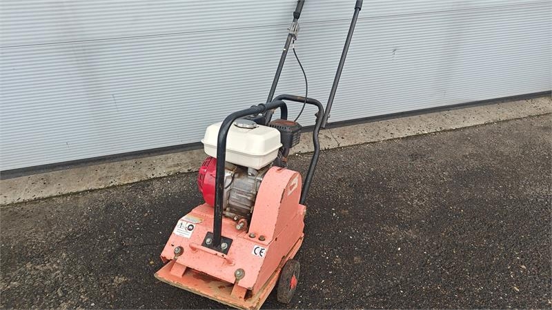 Plaque vibrante Honda 75kg pladevibrator med motor — occasion