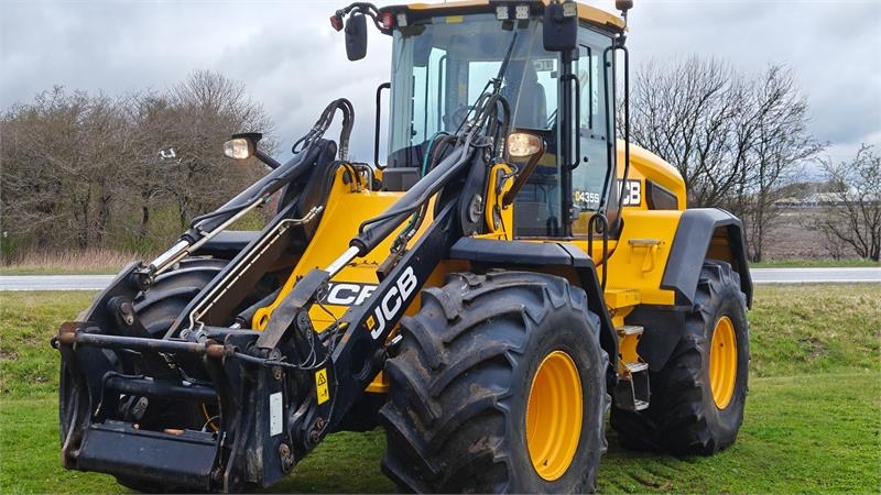 JCB 435s