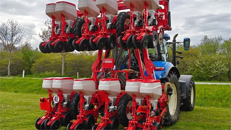 Maschio Gaspardo MANTA ISOTRONIC 12-75 XL inkl. fabriksny