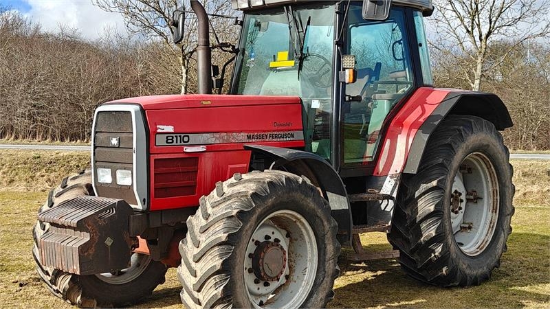 Massey Ferguson 8110