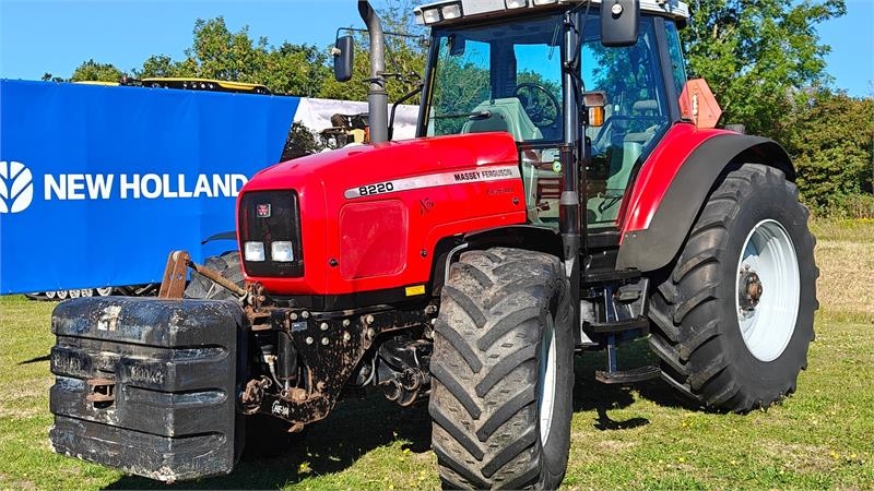 Tracteur agricole Massey Ferguson 8220 powerControl Xtra — occasion 2002, 7 373 h
