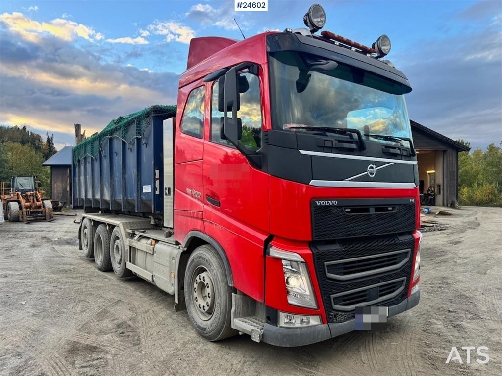 Volvo FH500 8x2 Hooklift Truck – 275,000 km WATCH VIDEO