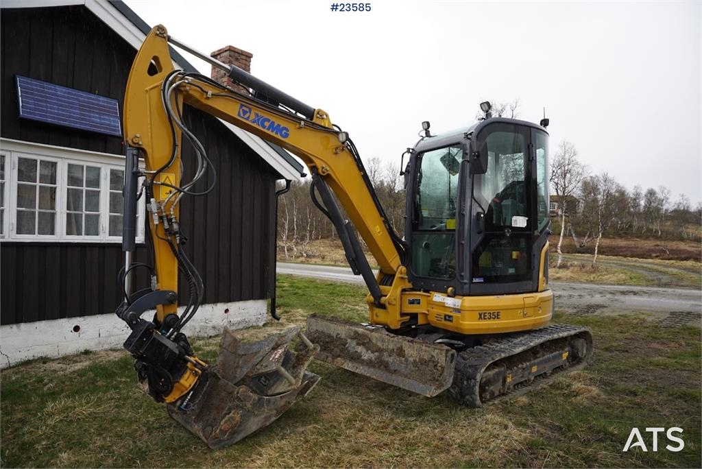 XCMG XC35E Mini Excavator with Tilt and Two Buckets