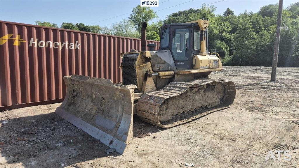 Komatsu D61PX-15
