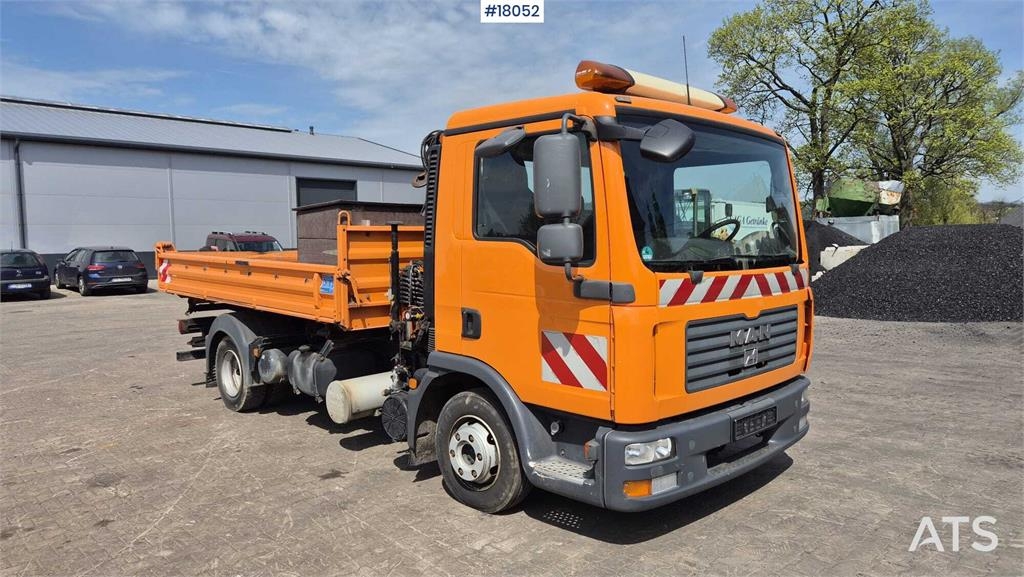 MAN 8.180 4x2 HDS TEREX tipper (2009)