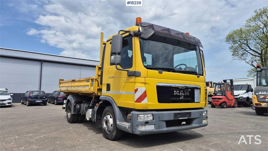 MAN TGL 8.220
