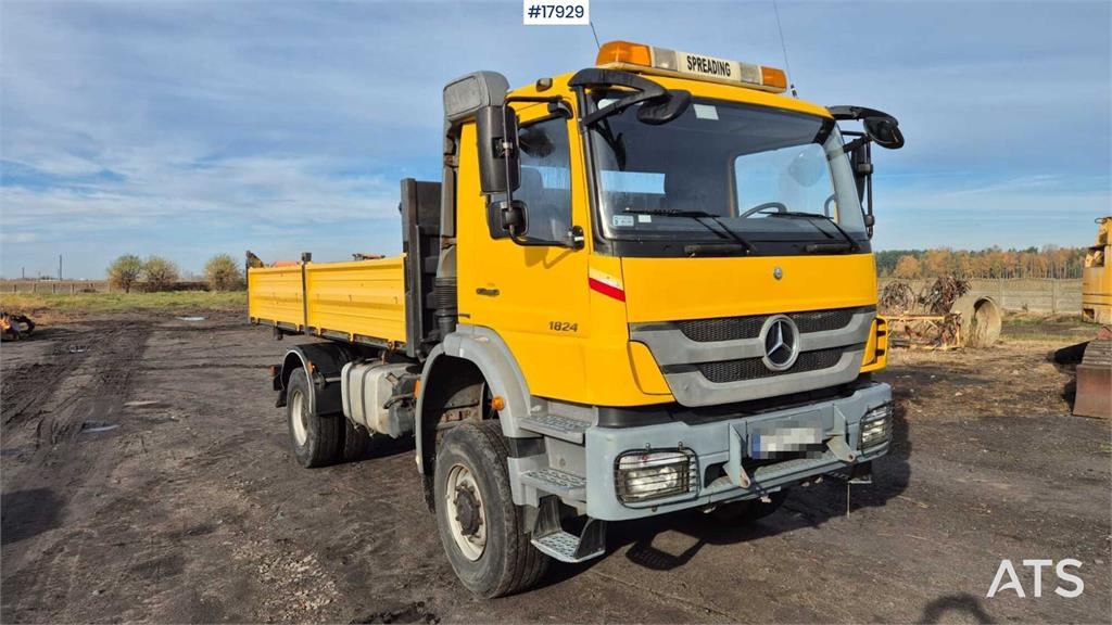Mercedes-Benz 1824 4x4 dump truck (2009)