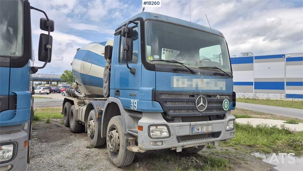 Mercedes-Benz Actros 3236 concrete mixer