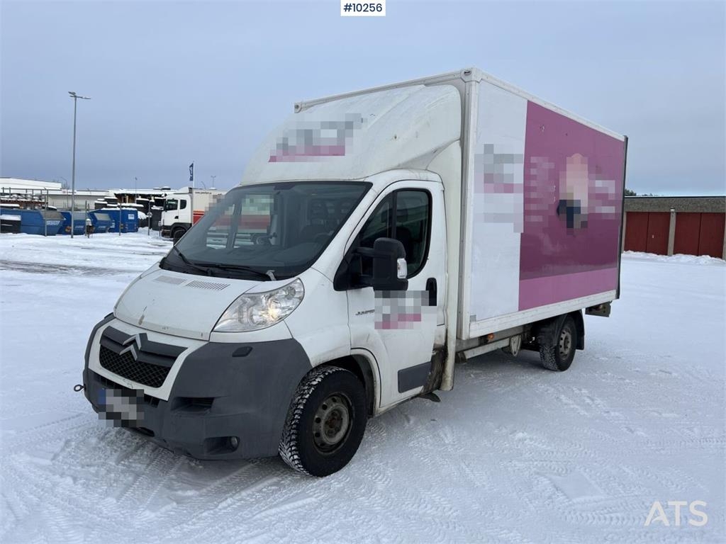 Citroën JUMPER 160 Box truck with tail lift