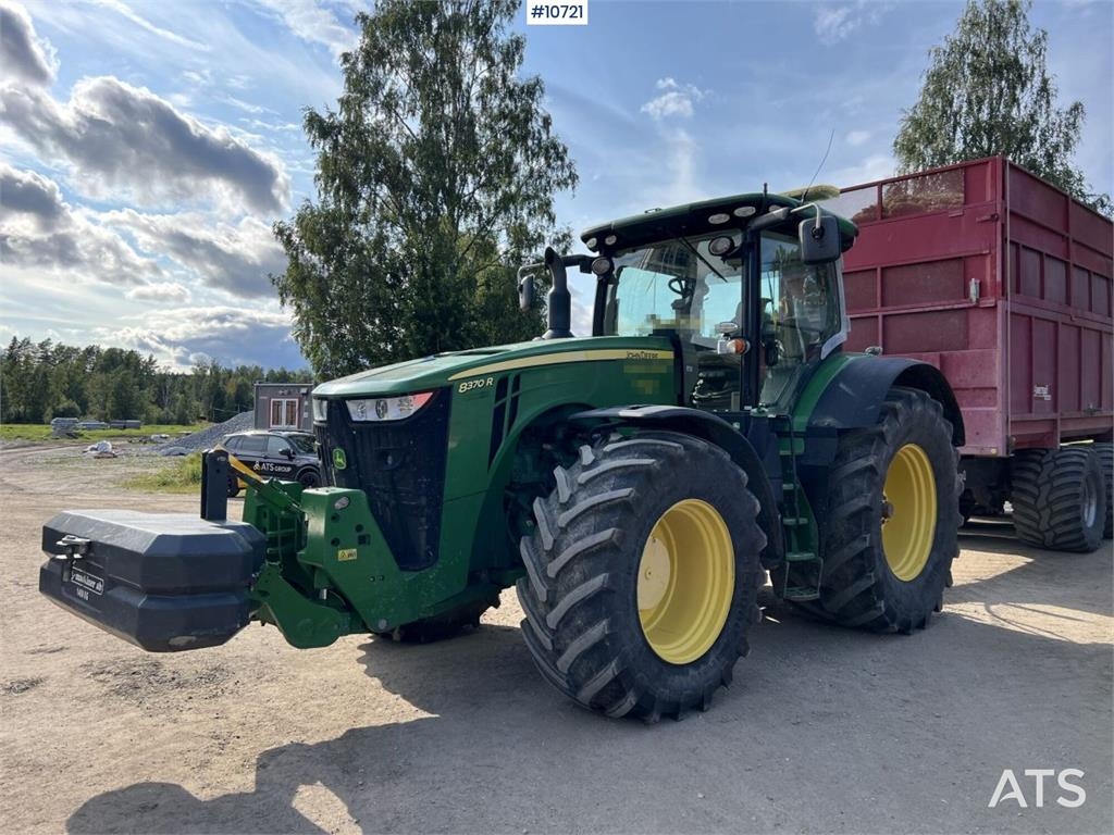 John Deere 8370R