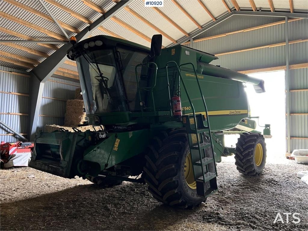 Moissonneuse-batteuse John Deere W540 — occasion 2008
