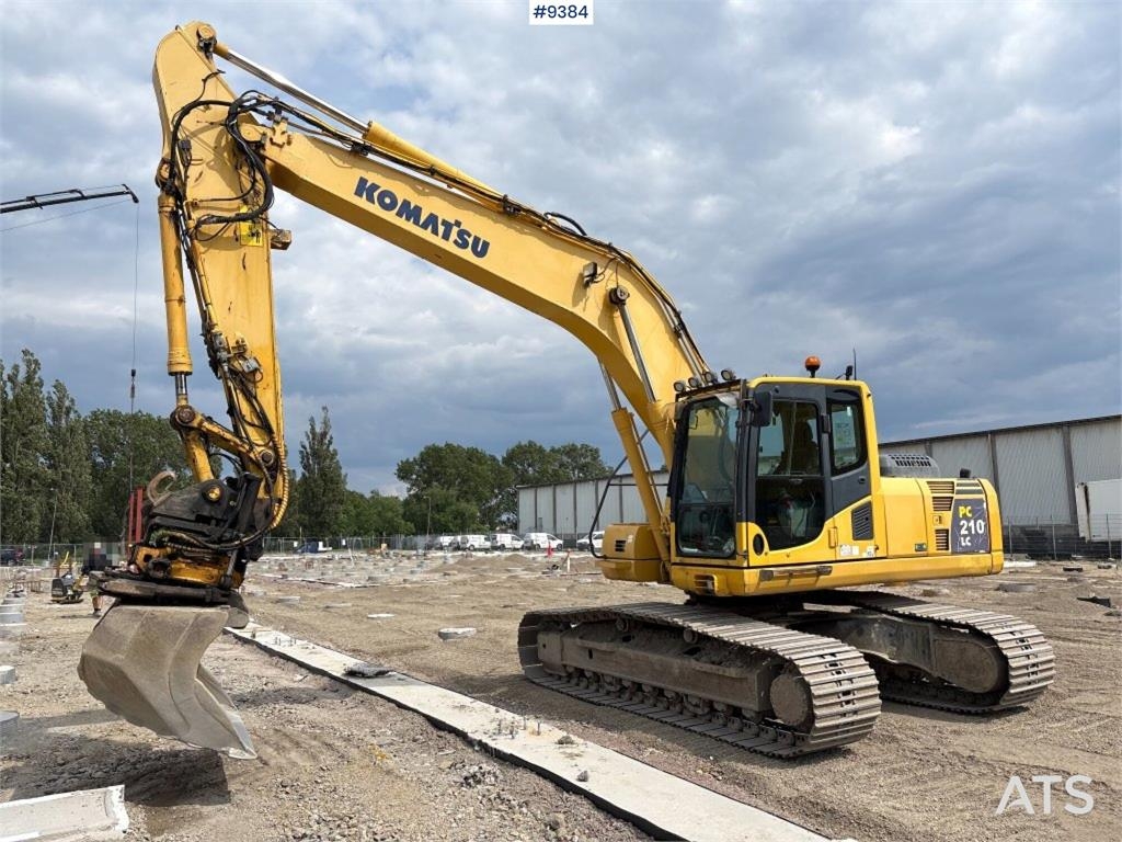 Komatsu PC210LC-8