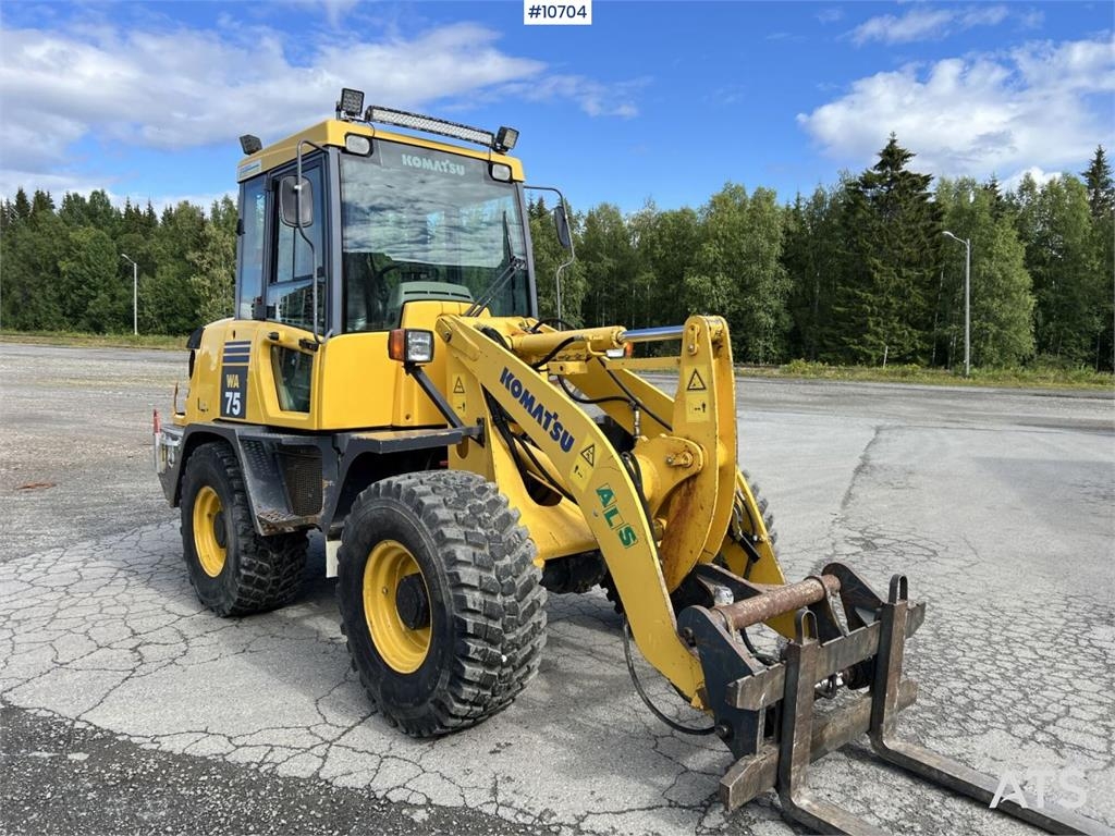 Komatsu WA 75-3