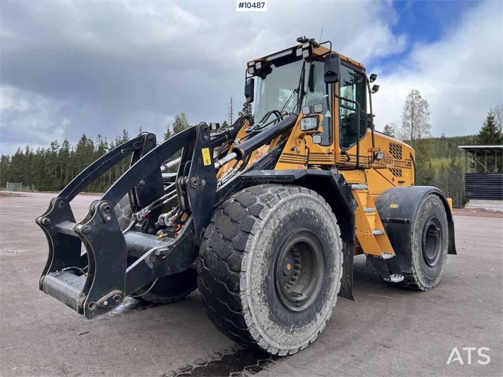 Ljungby L20 Wheel Loader (VIDEO)