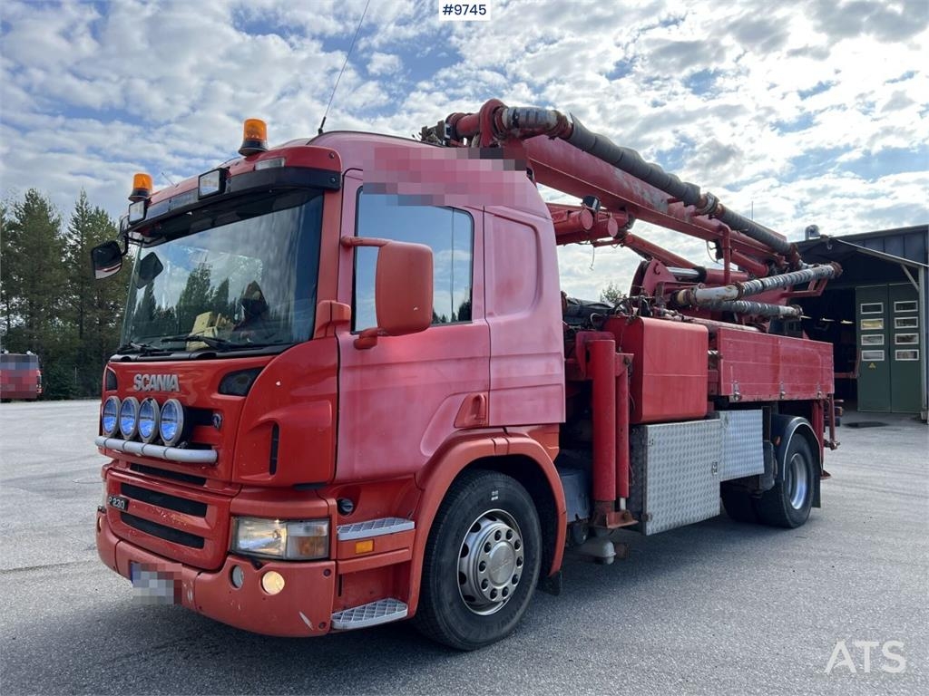 Scania P230 with Concrete pump