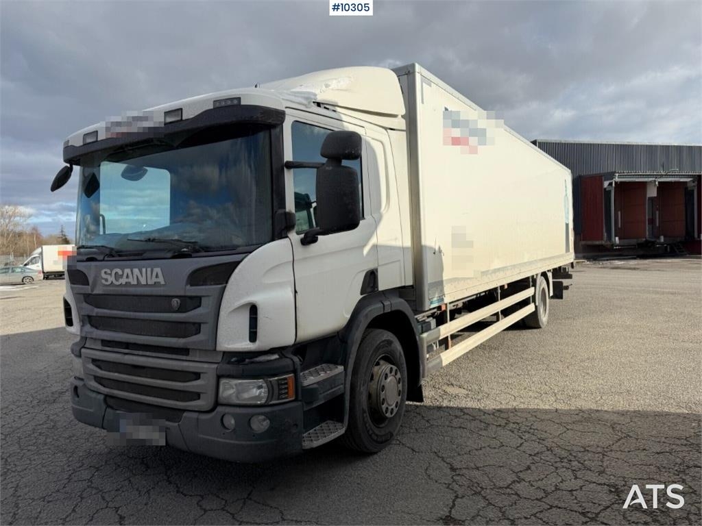 Scania P360 Box Truck