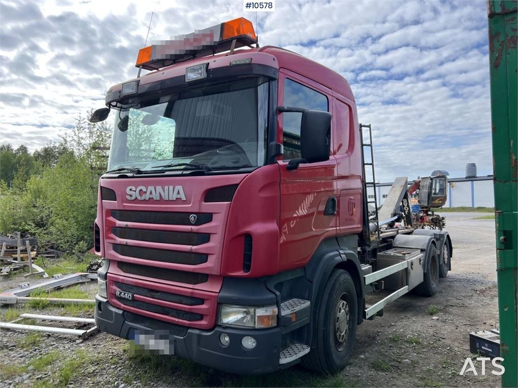 Scania R440LB6X2*4HNA