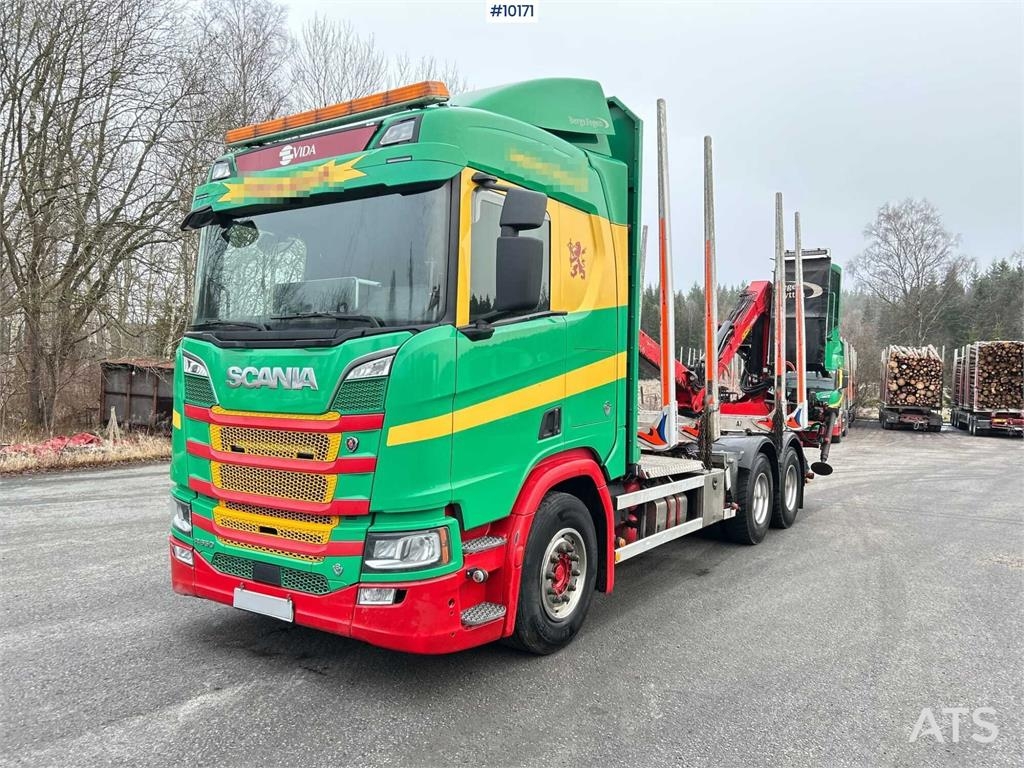 Scania Timber truck with crane