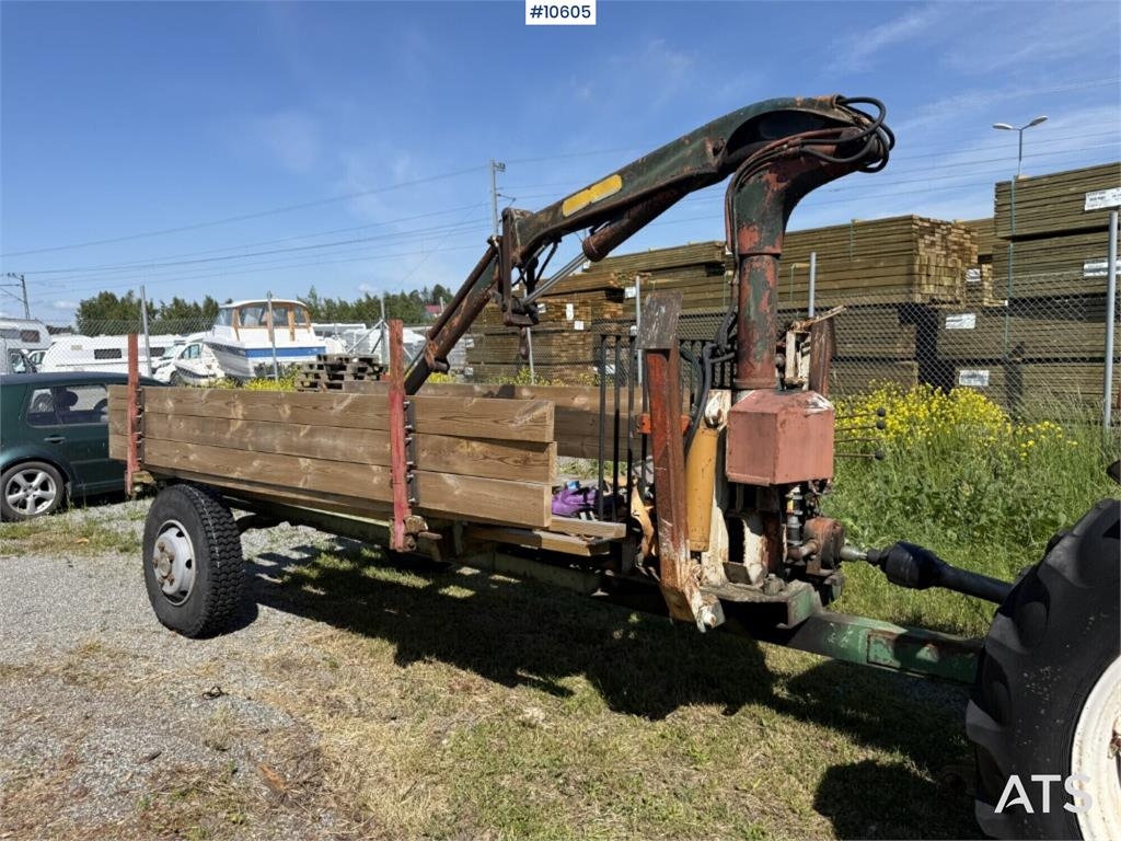 Skogsvagn med kran