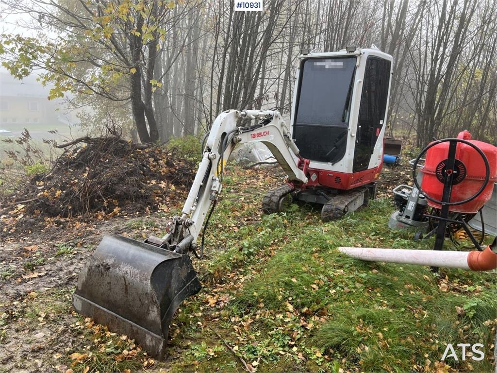 Mini-pelle Takeuchi TB216 — occasion 2016