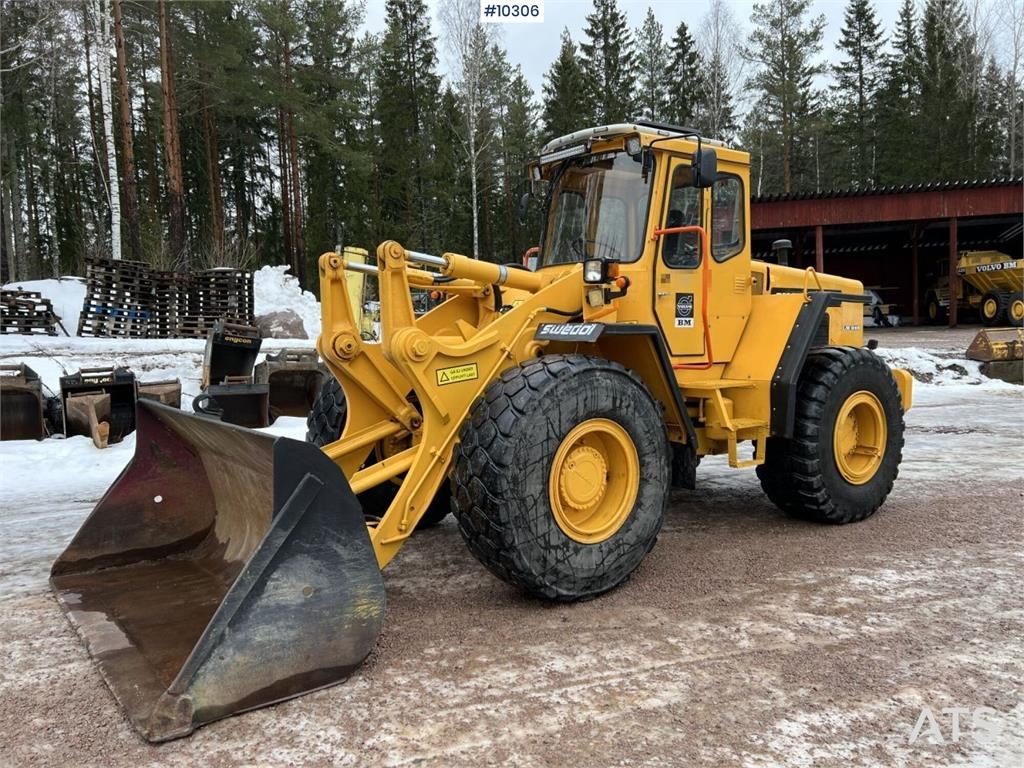 Volvo BM 846 Wheel loader with bucket