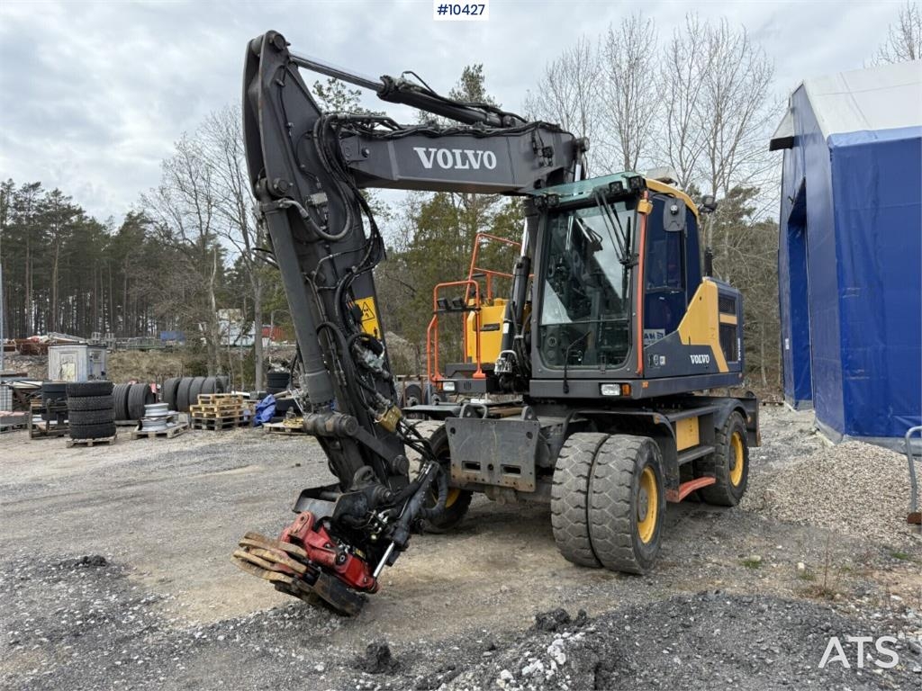 Volvo EW160E with Rototilt and 2D excavator system