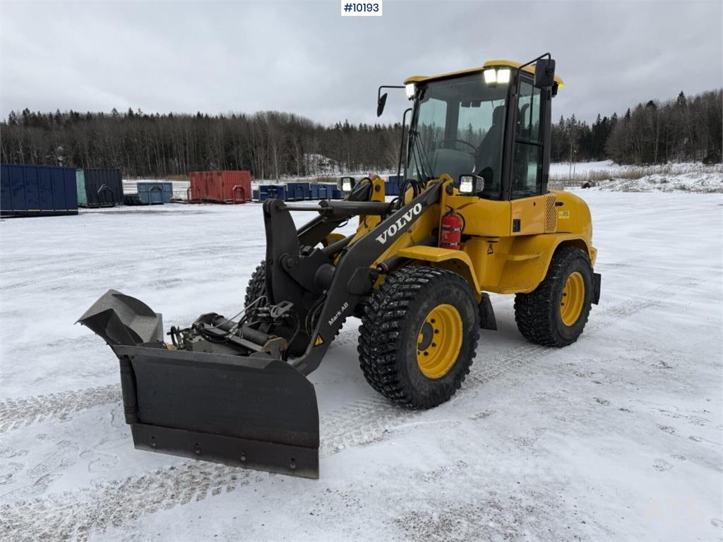 Volvo L30B