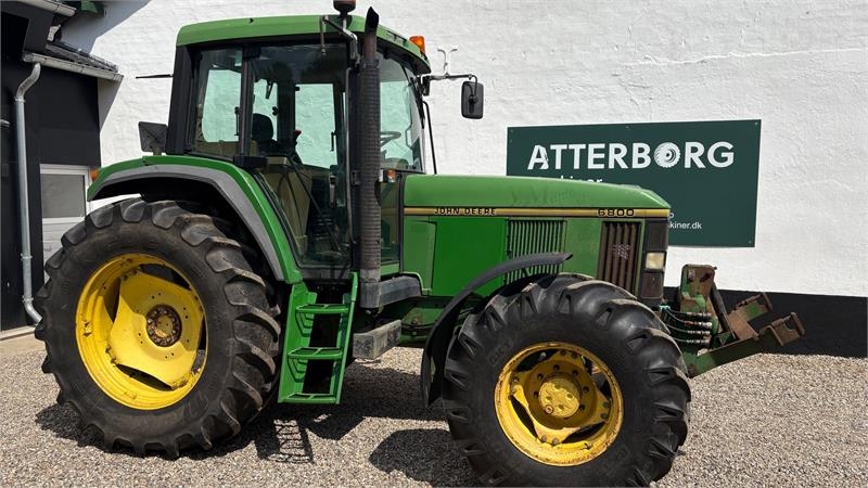 John Deere 6800 John Deere 6800