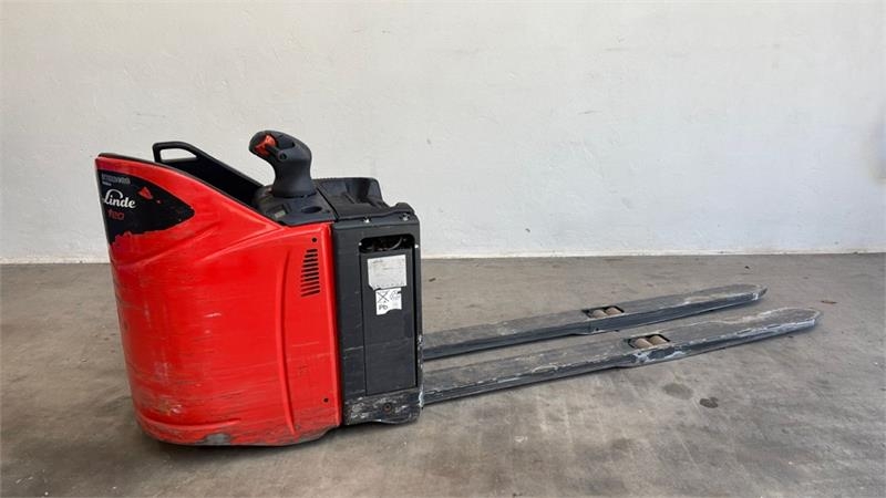 Linde T20 lang palletruck m. lader Med lange gafler