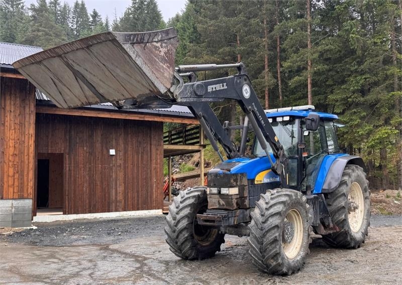 New Holland TM190