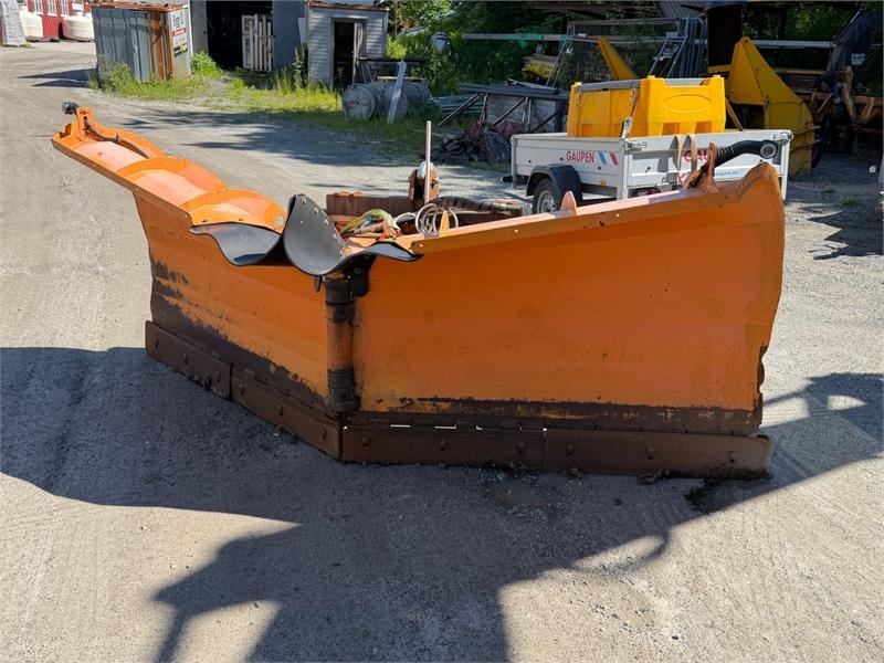 Tellefsdal V90 - 320 CM - V-PLOG - TREPUNKTFESTE