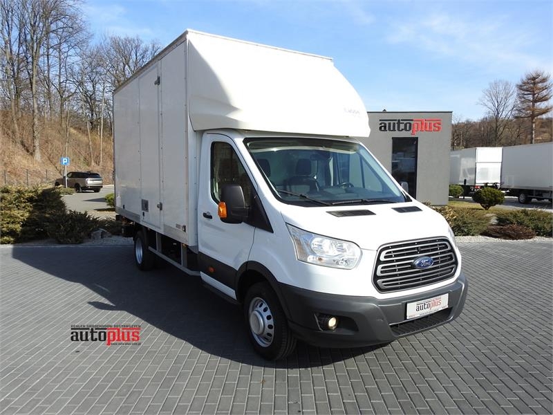 Ford TRANSIT BOX LIFT 8 PALLETS CRUISE CONTROL LED