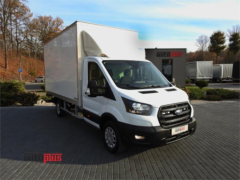 Ford TRANSIT BOX LIFT 8 PALLETS CRUISE CONTROL