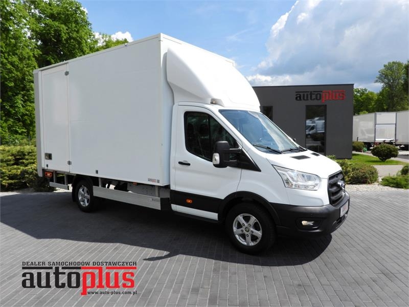 Ford TRANSIT BOX LIFT 8 PALLETS CRUISE CONTROL LED