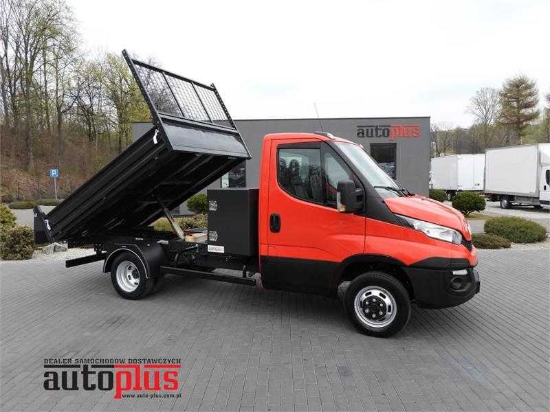 Iveco DAILY 35C13 TIPPER CRUISE CONTROL TWIN WHEELS