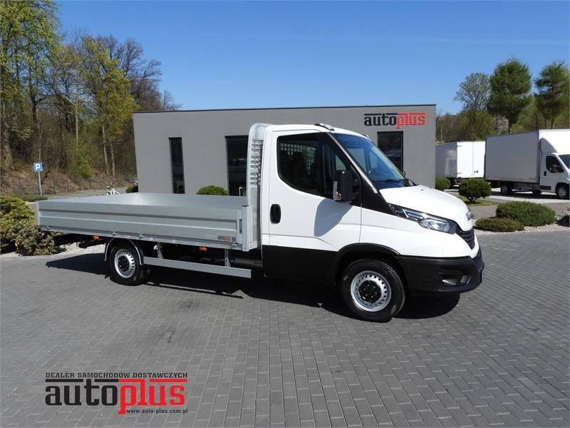 Iveco DAILY 35S16 STAKE BODY 8 PALLETS CRUISE CONTROL