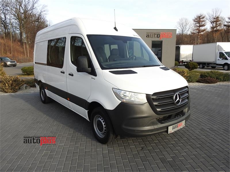 Mercedes-Benz SPRINTER 314 BOX DELIVERY VAN 6 SEATS