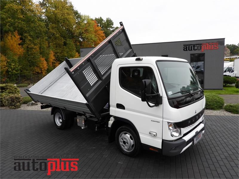 Mitsubishi CANTER FUSO 3C15 THREE-WAY TIPPER 3 SEATS LED